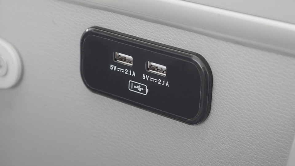منفذ USB للمركبة