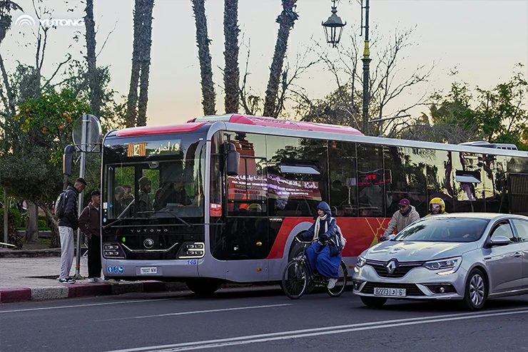 شركة Yutong Bus تنشُر 723 حافلةً لدعم البطولة الرياضية الدولية الأفريقية وتعزيز التنقّل الحضري في المغرب