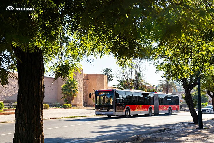 شركة Yutong Bus تنشُر 723 حافلةً لدعم البطولة الرياضية الدولية الأفريقية وتعزيز التنقّل الحضري في المغرب