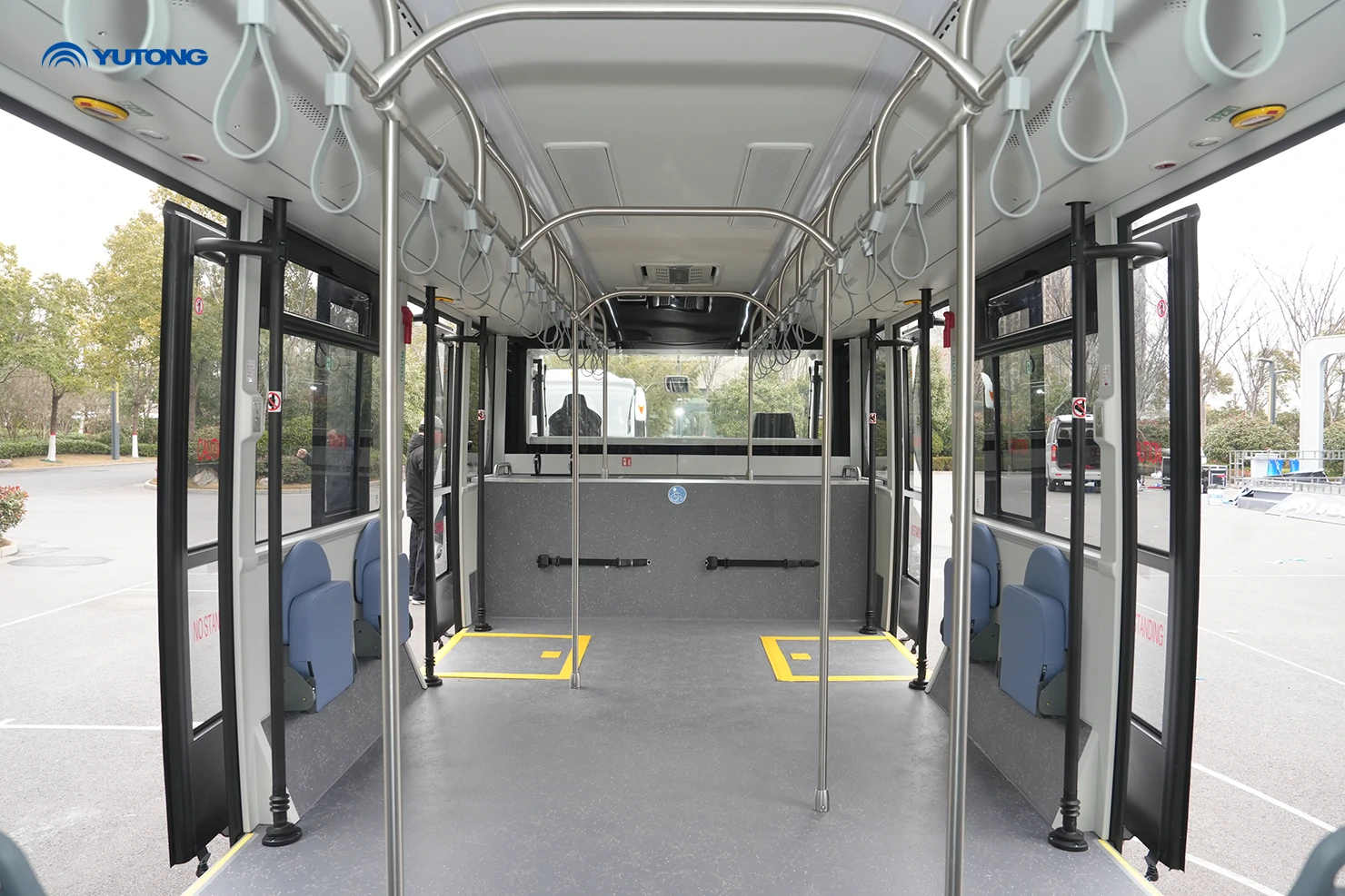 حافلات المطار الراقية من Yutong تدخل السوق الكويتية لأول مرة