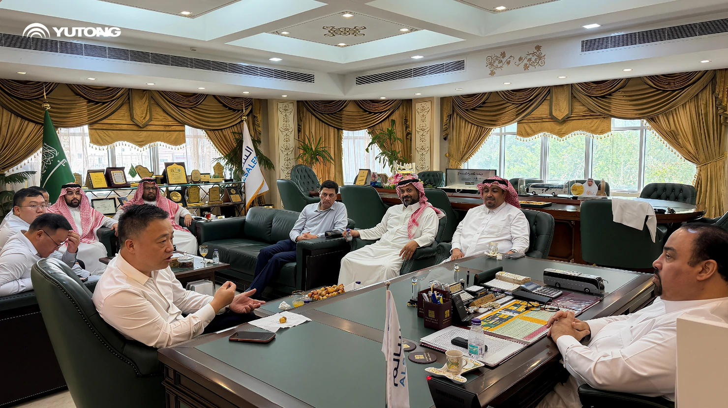 يونغ تونغ ومجموعة آل سالم تدشنان فصلا جديدا من التعاون في قطاع النقل الفاخر يونغ تونغ ومجموعة آل سالم تدشنان فصلا جديدا من التعاون في قطاع النقل الفاخر