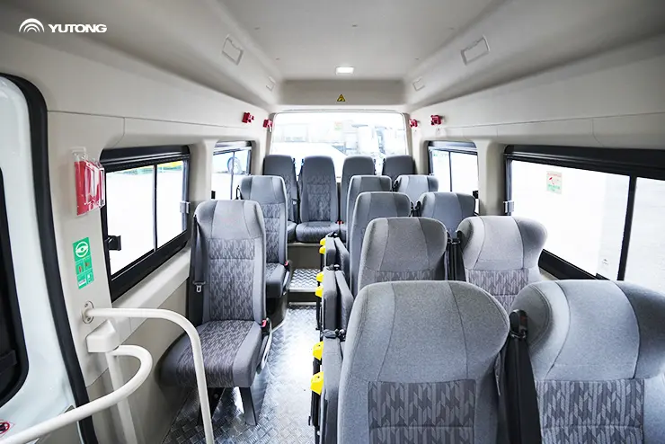 500 شاحنة V6 Vans الجديدة  من Yutong تتوجه إلى أمريكا اللاتينية