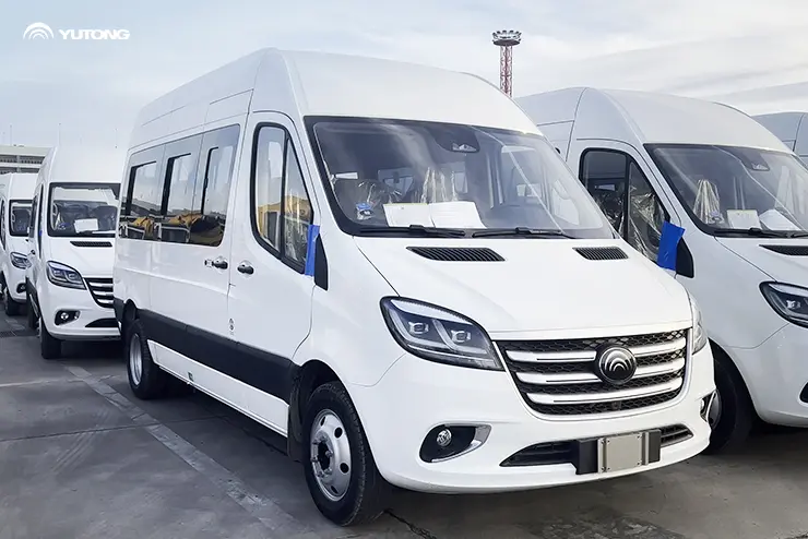 500 شاحنة V6 Vans الجديدة  من Yutong تتوجه إلى أمريكا اللاتينية