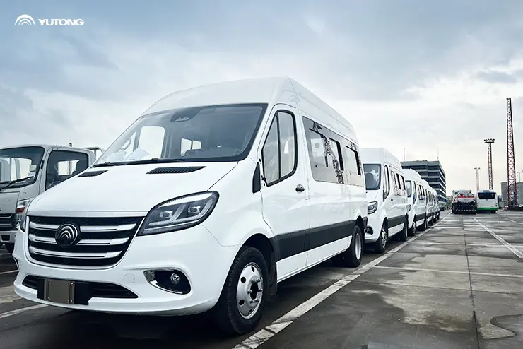 500 شاحنة V6 Vans الجديدة  من Yutong تتوجه إلى أمريكا اللاتينية
